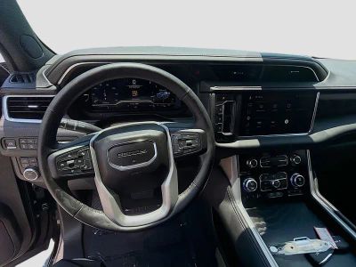 2023 GMC Yukon — photo 8 view