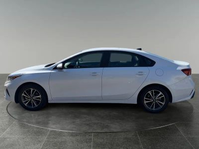 2023 Kia Forte — detail view