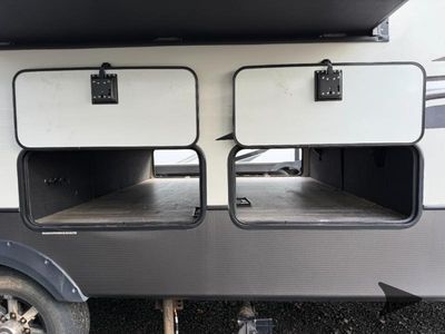 2023 Keystone RV Alpine - Photo 12