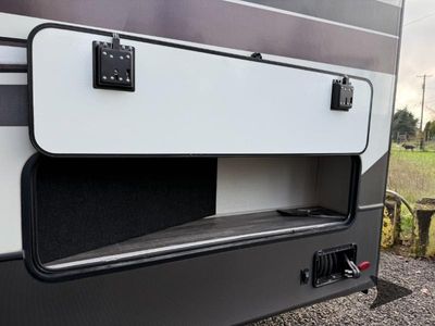 2023 Keystone RV Alpine - Photo 11