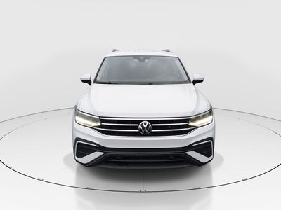 2023 Volkswagen Tiguan - Photo 2