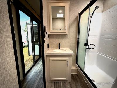 2024 Jayco Jay Flight Bungalow - Photo 9