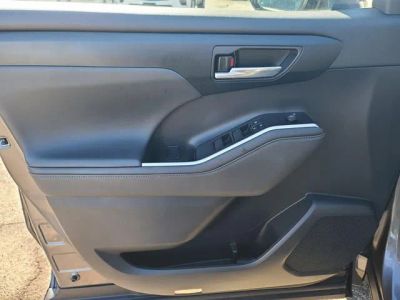2023 Toyota Highlander - Photo 10