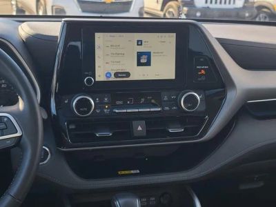 2023 Toyota Highlander - Photo 17