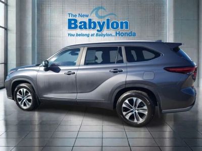 2023 Toyota Highlander - Photo 2