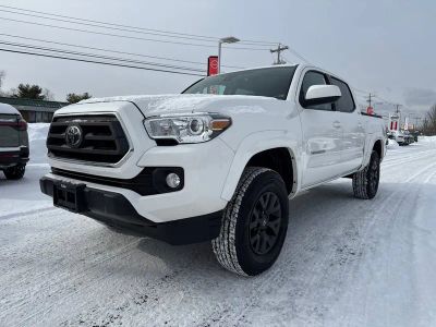 2023 Toyota Tacoma - Photo 4