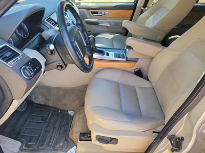 2013 Land Rover Range Rover Sport — interior view