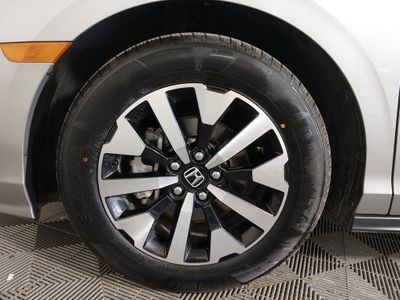 2025 Honda Odyssey — photo 10 view