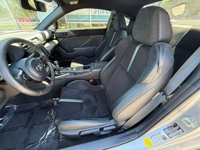 2023 Toyota GR86 - Photo 14