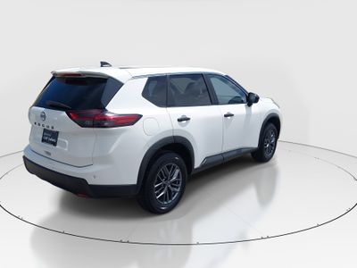 2024 Nissan Rogue — photo 7 view