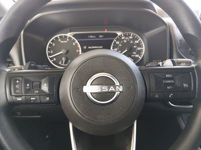 2024 Nissan Rogue — photo 12 view
