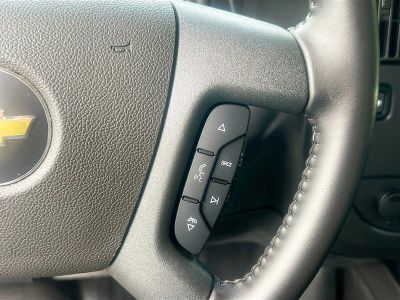 2022 Chevrolet Express 3500 — photo 17 view