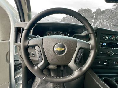 2022 Chevrolet Express 3500 — photo 15 view