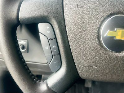 2022 Chevrolet Express 3500 — photo 16 view