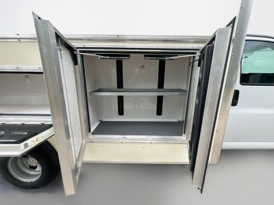 2022 Chevrolet Express 3500 — photo 34 view