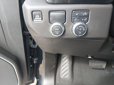 2025 GMC Sierra 1500 - Photo 13