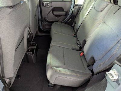 2026 Jeep Wrangler — photo 14 view