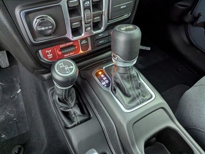 2026 Jeep Wrangler — photo 24 view