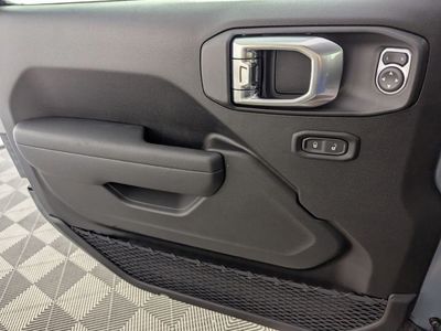 2026 Jeep Wrangler — photo 26 view