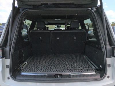 2024 Jeep Grand Wagoneer L — photo 13 view