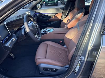 2026 BMW 5 Series 540i xDrive - Photo 12