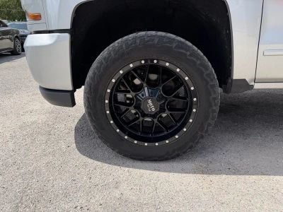 2018 Chevrolet Silverado 1500 — photo 11 view