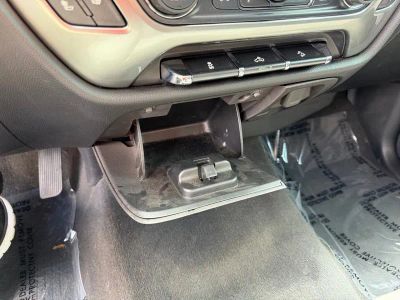 2018 Chevrolet Silverado 1500 — photo 26 view
