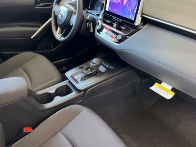 2026 Toyota Corolla Cross — photo 17 view