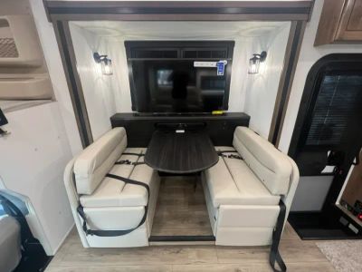 2026 Entegra ACCOLADE XT — photo 15 view