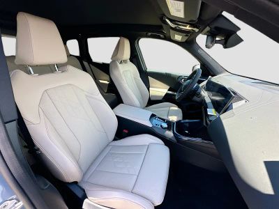 2026 BMW X3 — photo 21 view