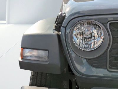 2026 Jeep Gladiator — photo 8 view