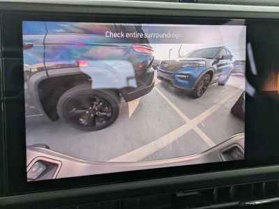 2026 Jeep Gladiator — photo 17 view