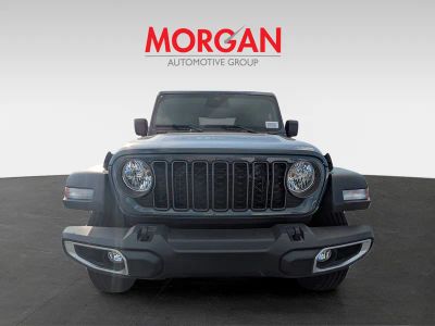 2026 Jeep Gladiator — photo 7 view