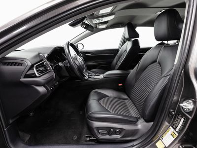2021 Toyota Camry - Photo 4