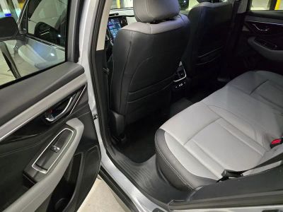 2025 Subaru Outback — photo 29 view