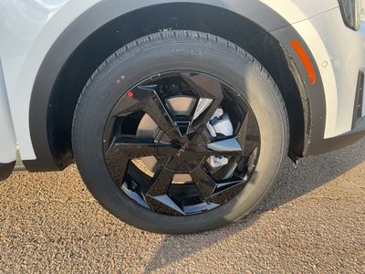 2026 Kia Sorento Hybrid - Photo 13
