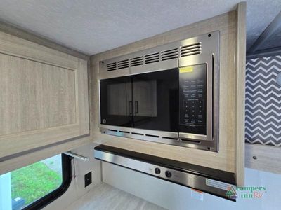 2025 Coachmen RV Catalina Summit Series 7 — photo 24 view