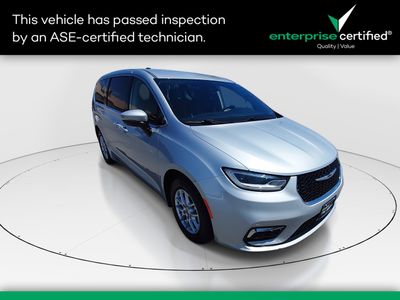 2023 Chrysler Pacifica Touring L FWD — front three-quarter view