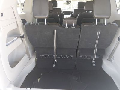 2023 Chrysler Pacifica — photo 11 view