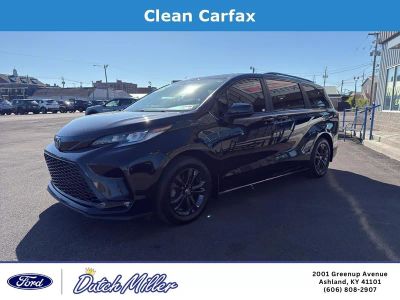 2025 Toyota Sienna XSE in Midnight Black Metallic — front three-quarter view