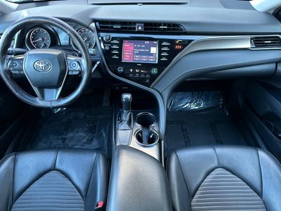 2020 Toyota Camry - Photo 3