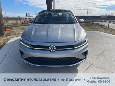 2025 Volkswagen Jetta - Photo 13