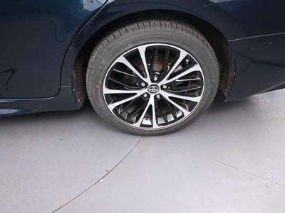 2026 2019 Toyota Camry L Sedan - Photo 18