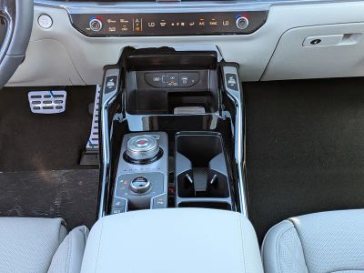 2026 Kia Sorento Hybrid — photo 26 view