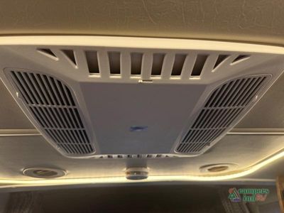 2017 Winnebago Navion — photo 37 view