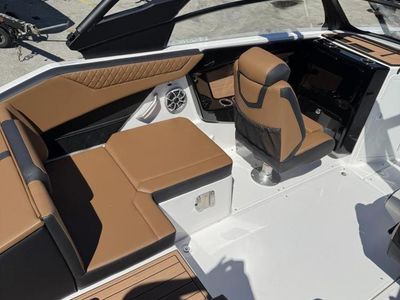 2026 Yamaha Boats 222SE - Photo 15