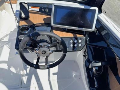 2026 Yamaha Boats 222SE - Photo 18