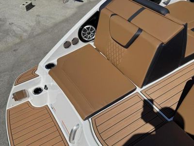 2026 Yamaha Boats 222SE - Photo 12