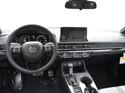 2026 Honda Civic Hatchback Hybrid - Photo 16