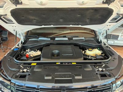 2025 Land Rover Range Rover Sport — photo 18 view